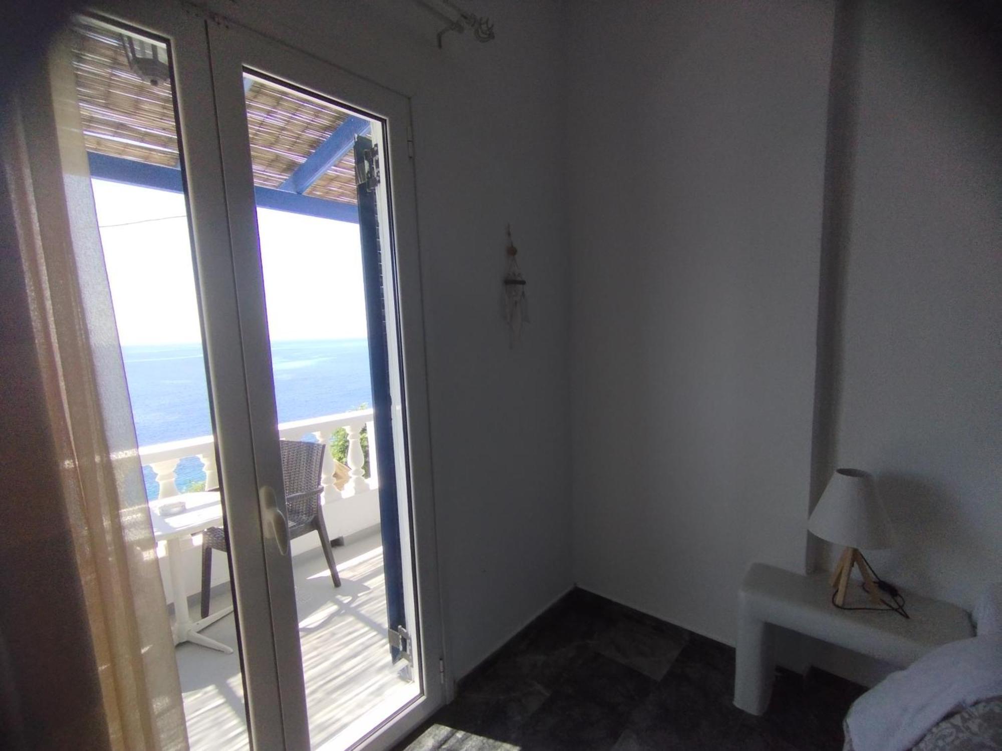 Aparthotel Marisini Sea View Batsi Exteriér fotografie