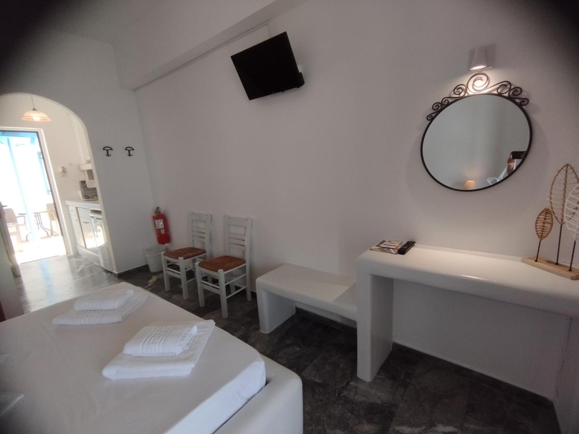Aparthotel Marisini Sea View Batsi Exteriér fotografie