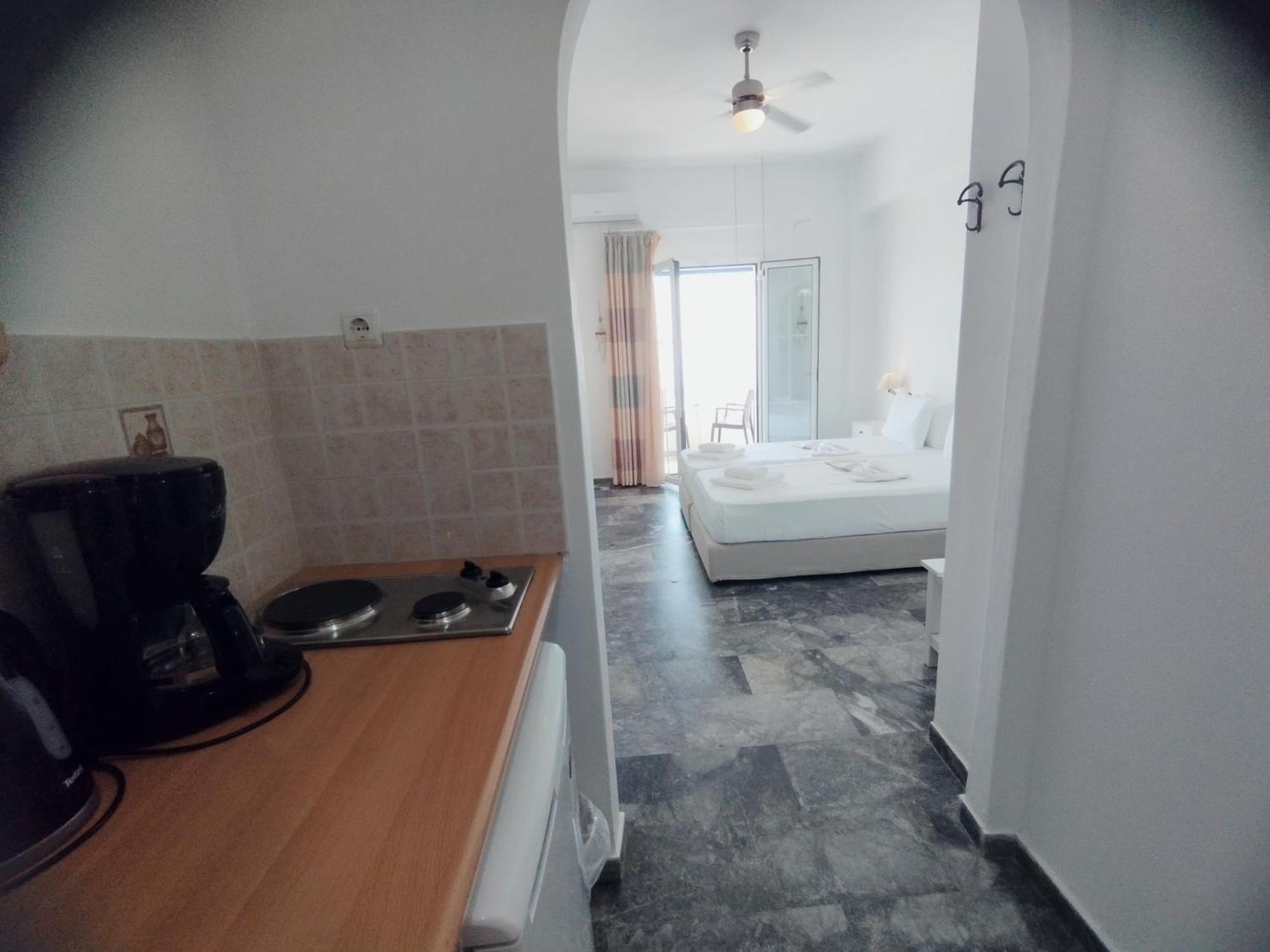 Aparthotel Marisini Sea View Batsi Exteriér fotografie